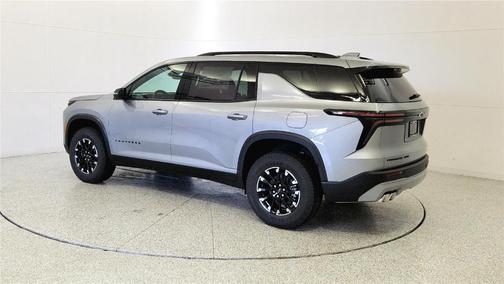 Sterling Gray Metallic 2026 Chevrolet Traverse Z71