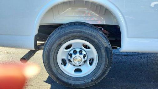 2025 Chevrolet Express 3500 Work Van
