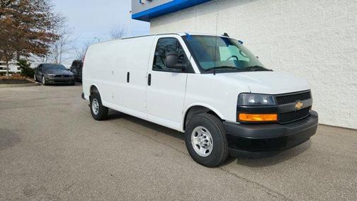 2025 Chevrolet Express 3500 Work Van