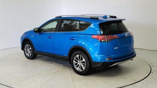 2018 Toyota RAV4 Hybrid LE Plus
