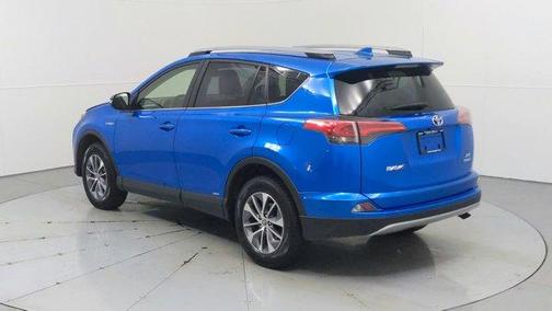 2018 Toyota RAV4 Hybrid LE Plus