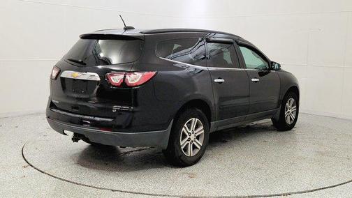 2017 Chevrolet Traverse 2LT