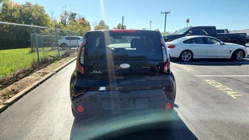 2016 Kia Soul Base