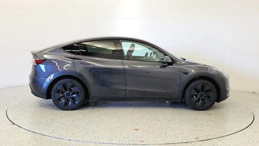 2025 Tesla Model Y Long Range