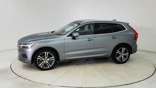 2021 Volvo XC60 T5 Momentum