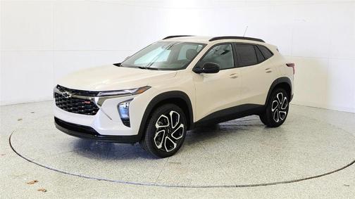 White Sand 2026 Chevrolet Trax 2RS