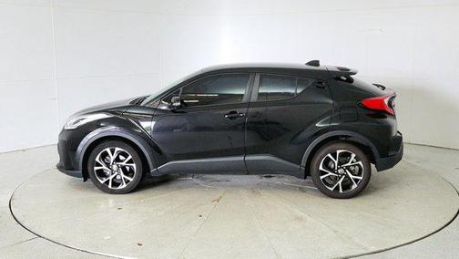 2021 Toyota C-HR LE