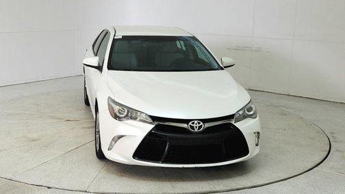 2016 Toyota Camry XLE