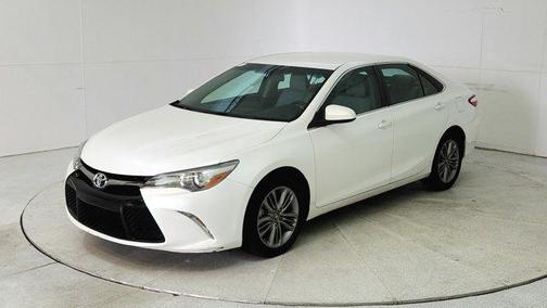 2016 Toyota Camry XLE