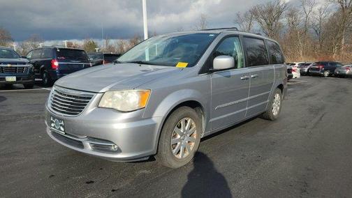 2014 Chrysler Town & Country Touring