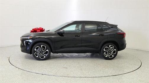 Mosaic Black Metallic 2026 Chevrolet Trax 2RS