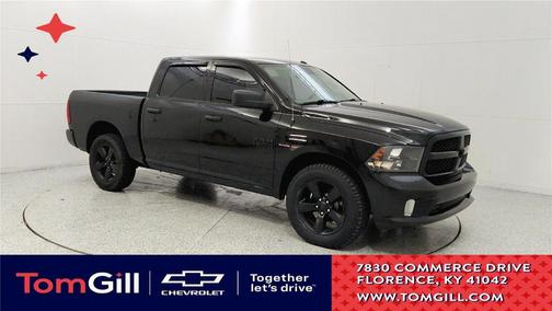Brilliant Black Crystal Pearlcoat 2018 RAM 1500 Express