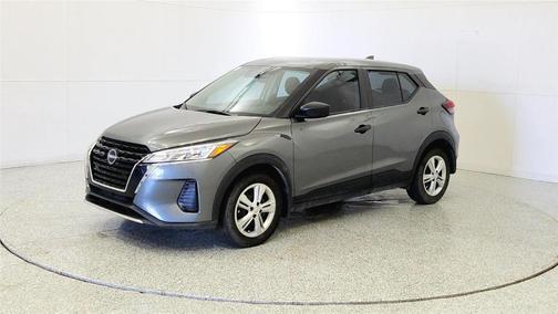 Gun Metallic 2025 Nissan Kicks Play S