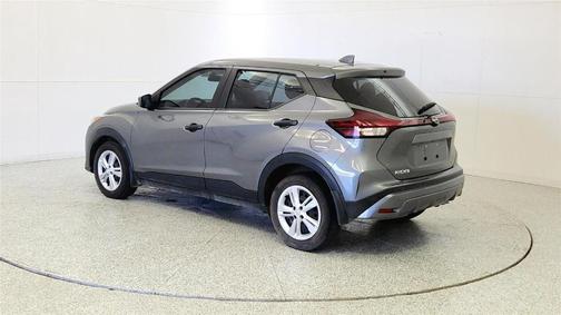 Gun Metallic 2025 Nissan Kicks Play S