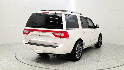 2015 Lincoln Navigator Base
