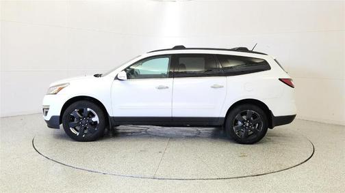 Summit White 2017 Chevrolet Traverse 1LT