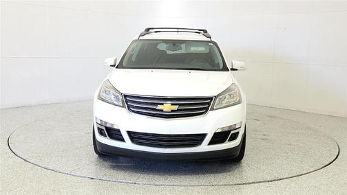 Summit White 2017 Chevrolet Traverse 1LT