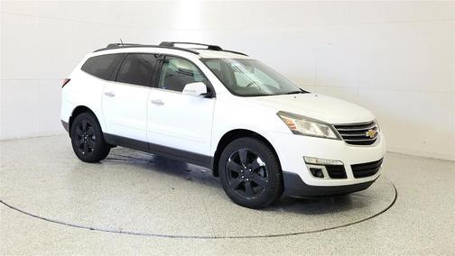 Summit White 2017 Chevrolet Traverse 1LT