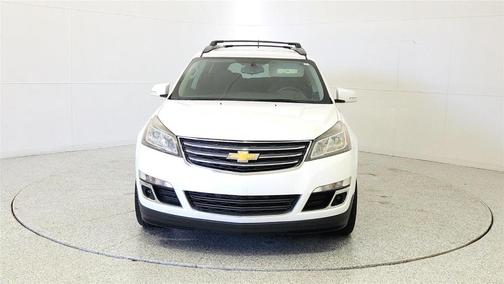 Summit White 2017 Chevrolet Traverse 1LT