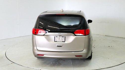 2017 Chrysler Pacifica LX