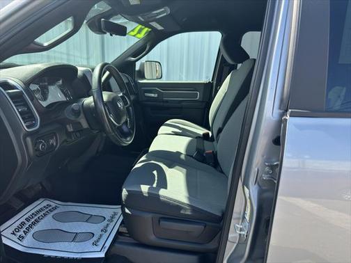 2022 RAM 2500 Big Horn Crew Cab 4x4 8' Box