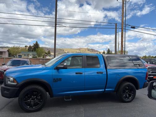 Hydro Blue Pearlcoat 2022 RAM 1500 Classic Warlock Quad Cab 4x4 6'4' Box
