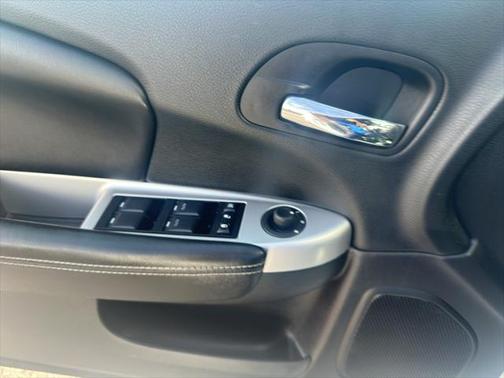 2011 Chrysler 200 Limited