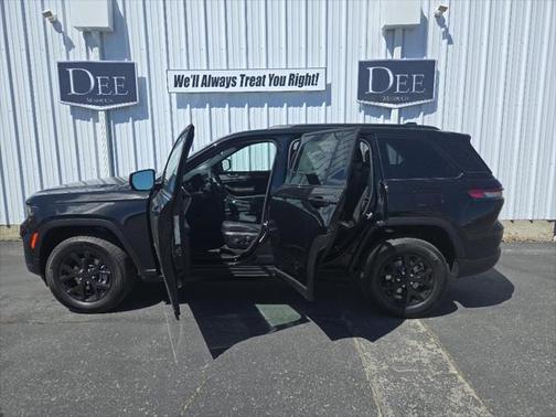 2025 Jeep Grand Cherokee Altitude