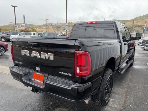 Diamond Black Crystal Pearlcoat 2025 RAM 3500 Laramie Mega Cab 4x4 6'4' Box