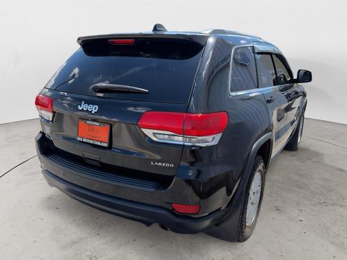 Diamond Black Crystal Pearl 2018 Jeep Grand Cherokee Laredo