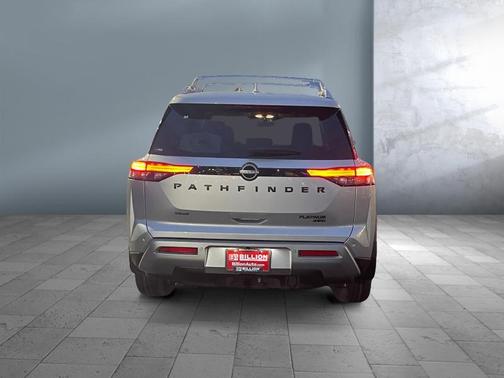 2025 Nissan Pathfinder Platinum 4WD