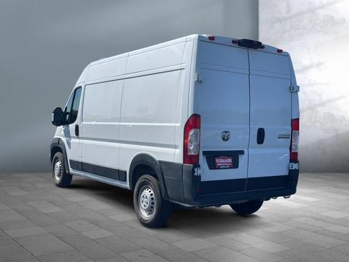 2025 RAM ProMaster 2500 Tradesman