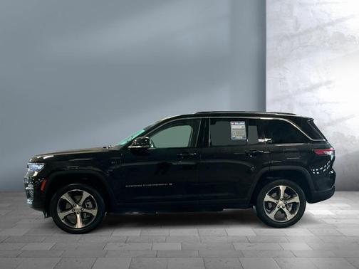 2022 Jeep Grand Cherokee 4xe Base