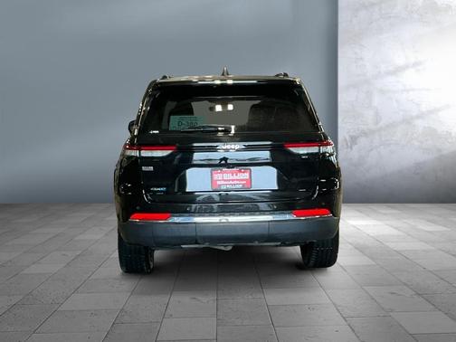 2022 Jeep Grand Cherokee 4xe Base