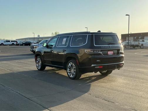 2023 Jeep Grand Wagoneer Series II