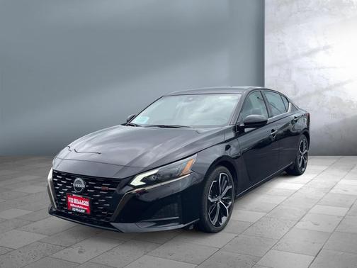 2023 Nissan Altima SR FWD