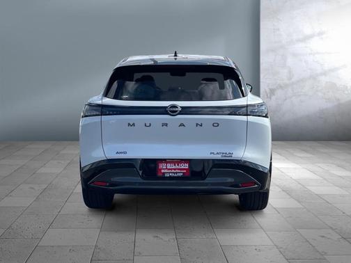 Everest White Pearl Tricoat/Super Black 2026 Nissan Murano Platinum