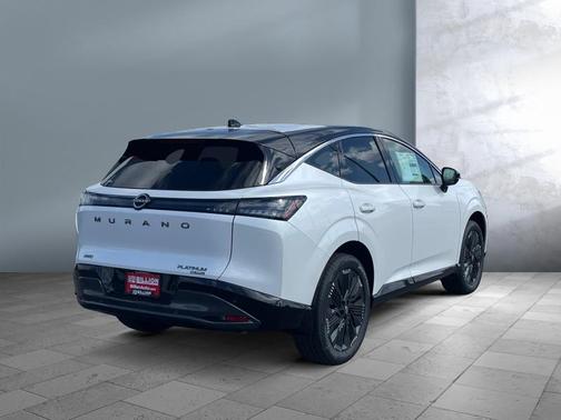 Everest White Pearl Tricoat/Super Black 2026 Nissan Murano Platinum
