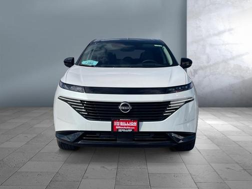Everest White Pearl Tricoat/Super Black 2026 Nissan Murano Platinum