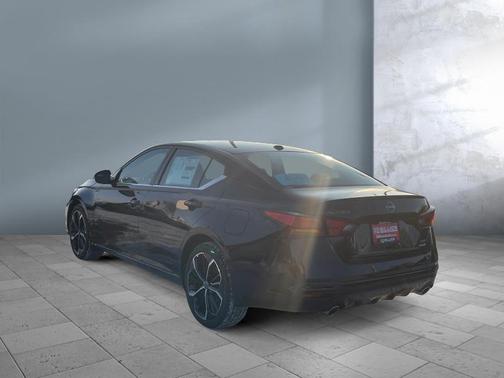 2025 Nissan Altima SR AWD