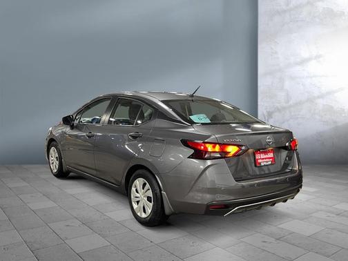 2023 Nissan Versa 1.6 S