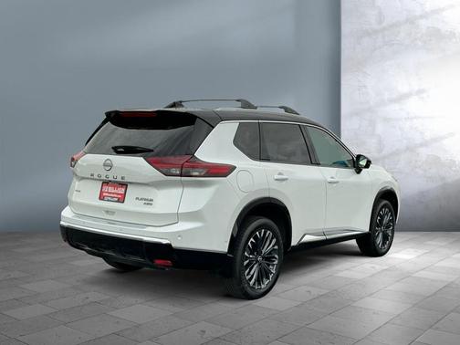 2025 Nissan Rogue Platinum