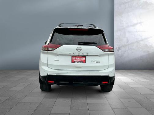 2025 Nissan Rogue Platinum