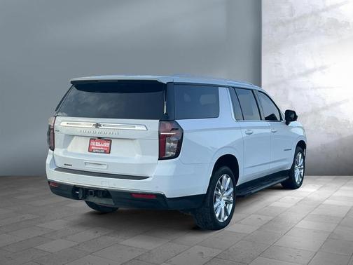 2023 Chevrolet Suburban LS