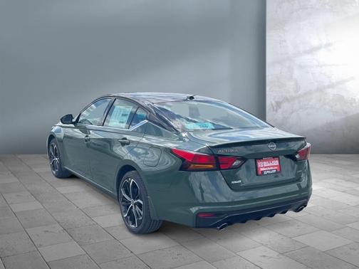Tactical Green Metallic/Super Black 2026 Nissan Altima SR AWD