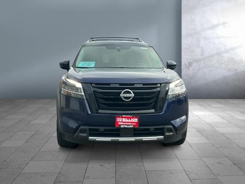 2024 Nissan Pathfinder Platinum 4WD