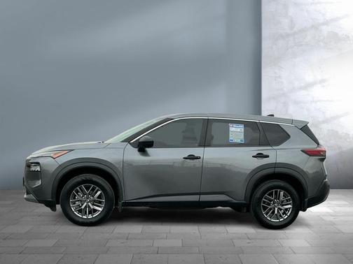 2022 Nissan Rogue S