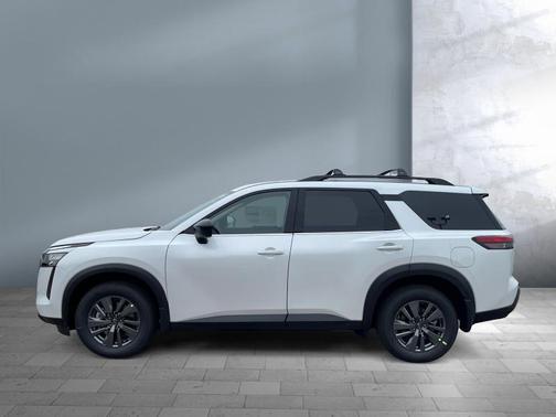 Everest White Pearl Tricoat 2026 Nissan Pathfinder SV