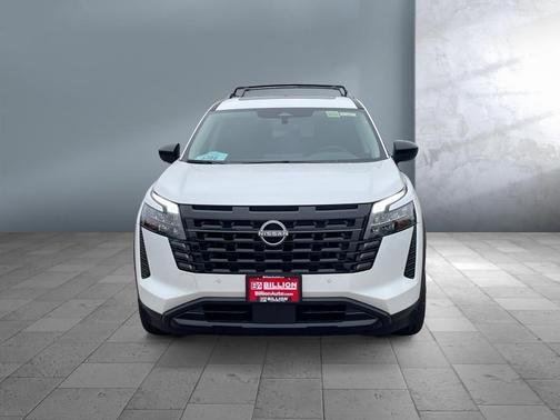 Everest White Pearl Tricoat 2026 Nissan Pathfinder SV