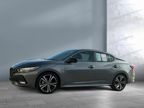 2022 Nissan Sentra SR